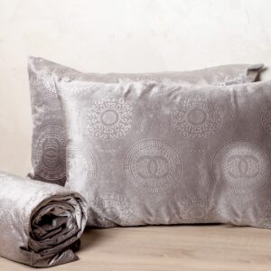 Drap 2 places en velours + 2 Coussin