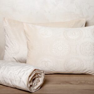 Drap 2 places en velours + 2 coussins