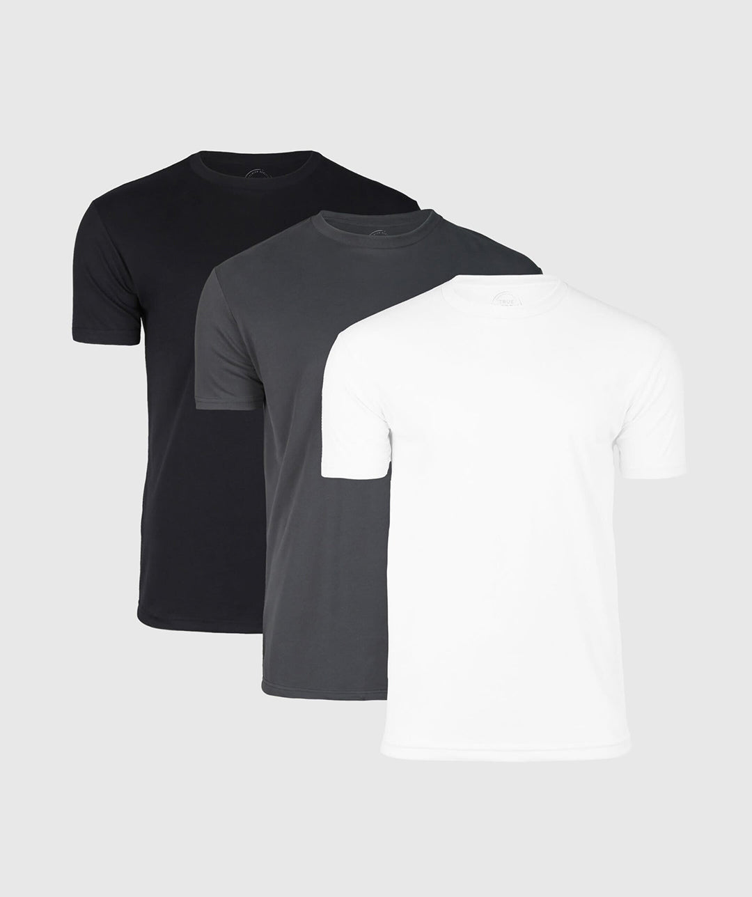 Basics Pack de 3 pièces T-shirt avec col rond 1 Basics Pack de 3 pièces T-shirt avec col rond