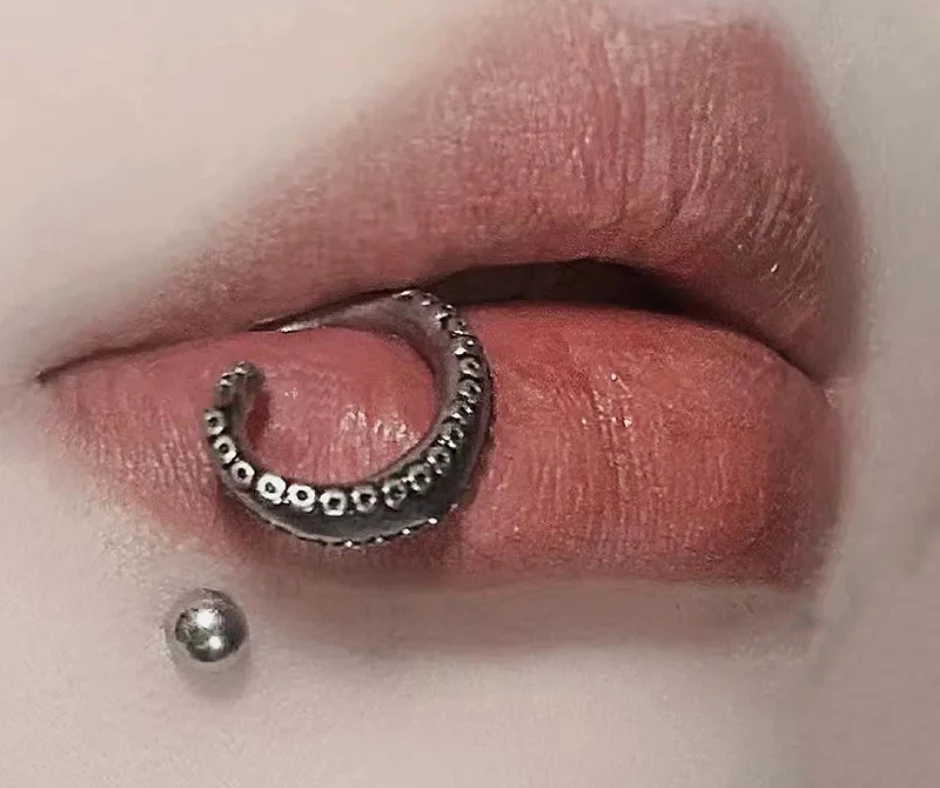 Piercing Tentacule – Design Unique 🐙 1 BJ CP webp