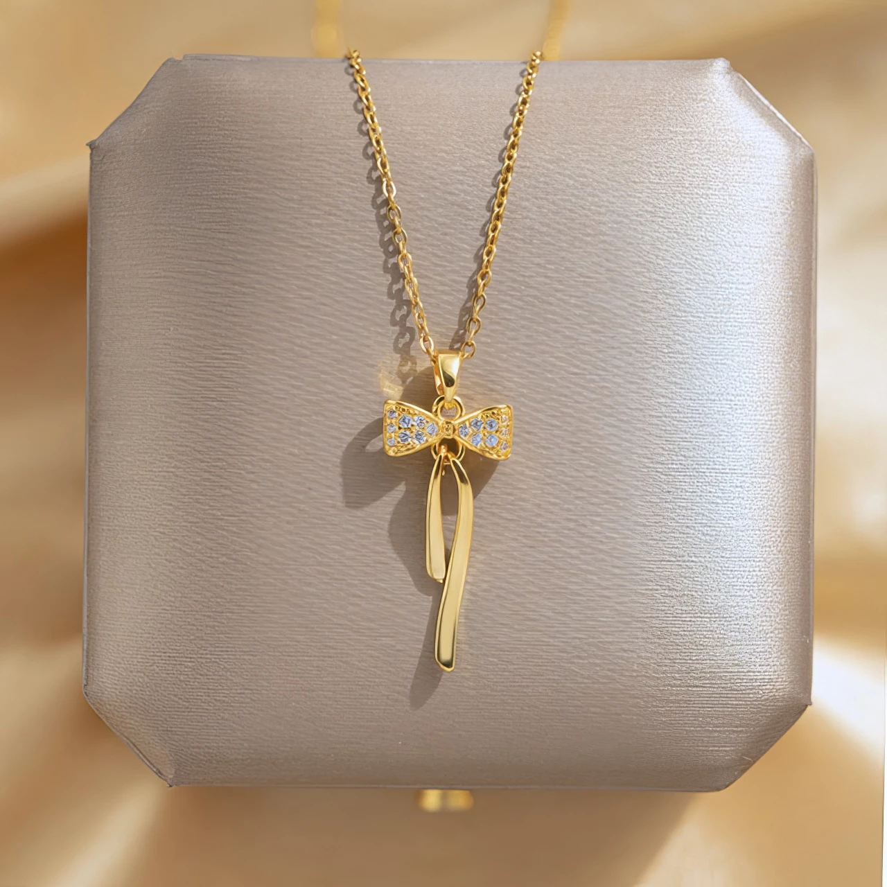 Collier Nœud Strassé Élégant 🎀 1 CL FN webp