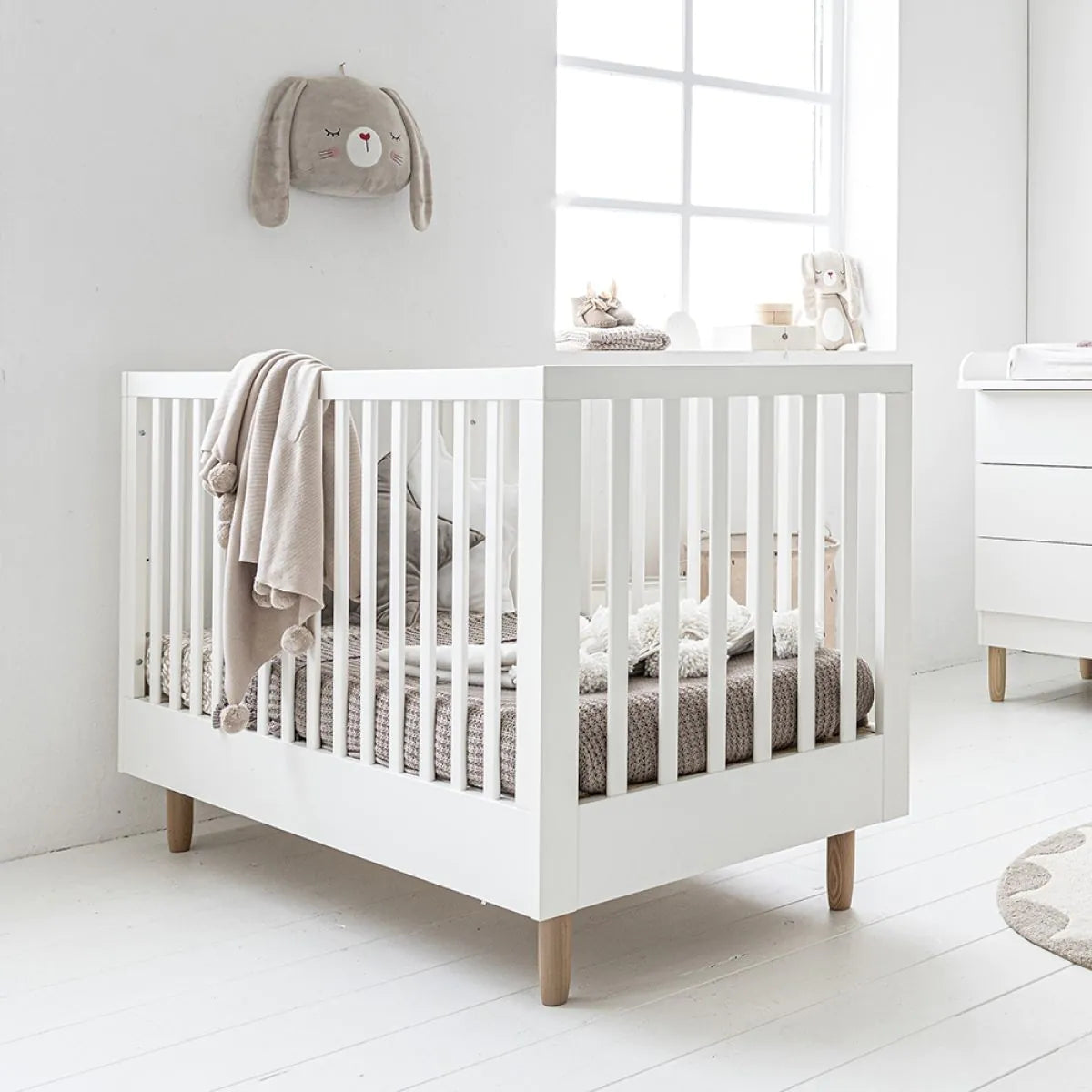 lit bebe bois blanc x convertible lit enfant bocca chambre bebe petite amelie