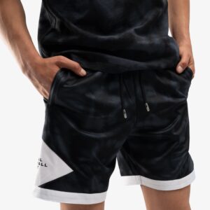 short sport homme noir blanc confortable basket