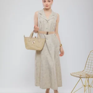 ROBE M- LONGUE À COL REVERS