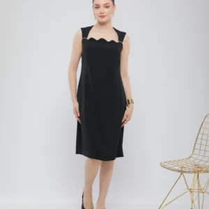 ROBE MIDI À ENCOLURE BIJOU FESTONNÉE