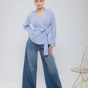 CHEMISE CINTRÉE À NŒUD LATÉRAL