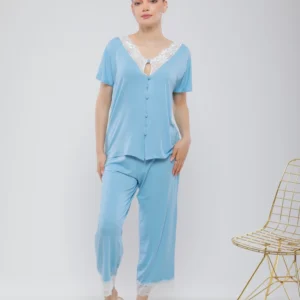PYJAMA AVEC HAUT BOUTONNÉ ET CORSAIRE