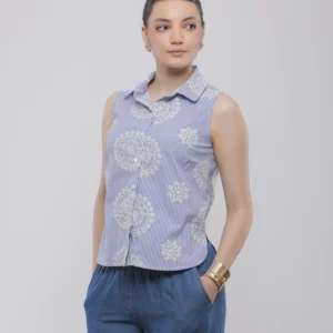 CHEMISE SANS MANCHES À COL CLASSIQUE ET BOUTONS DEVANT