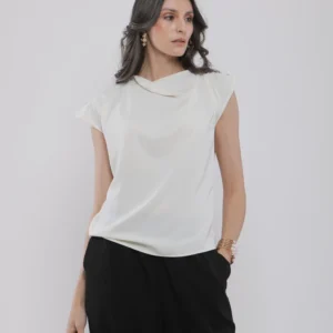 BLOUSE SATINÉE À COL ASYMÉTRIQUE