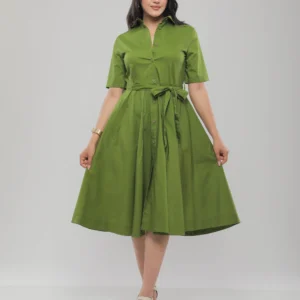 ROBE CHEMISE MI-LONGUE CINTRÉE À LA TAILLE