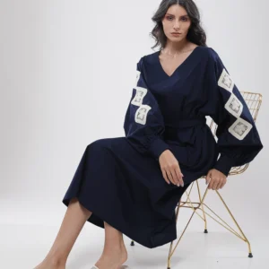 Robe midi manches brodées