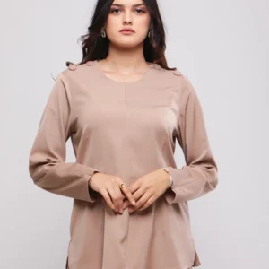 BLOUSE MINIMALISTE À DÉTAILS BOUTONNÉS