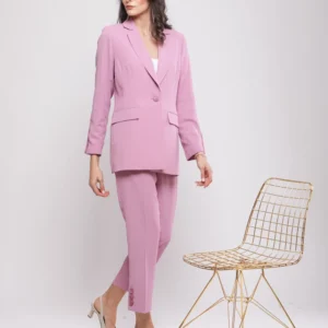 PANTALON COUPE CIGARETTE AVEC BOUTONS