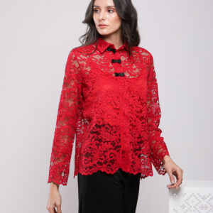 CHEMISE COURTE EN DENTELLE GUIPURE