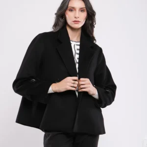 VESTE À FERMETURE ASYMÉTRIQUE