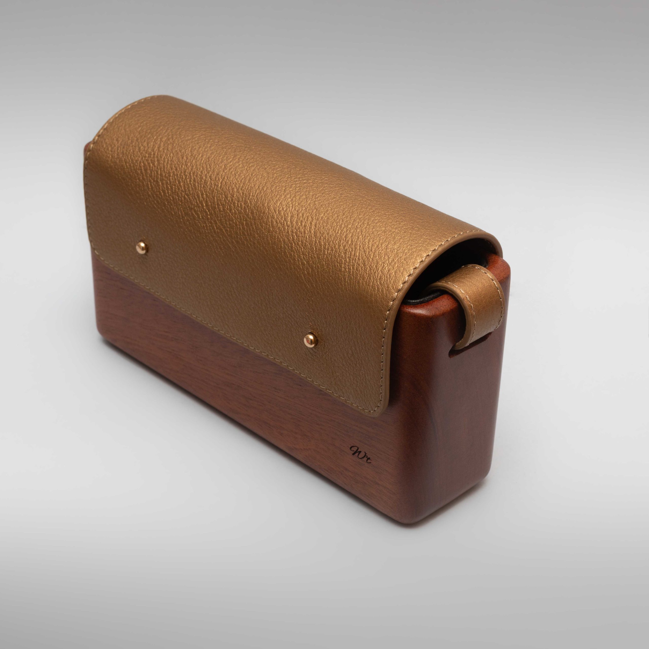 The Wagbag : Acajou Cuir Gold 1 The Wagbag : Acajou Cuir Gold
