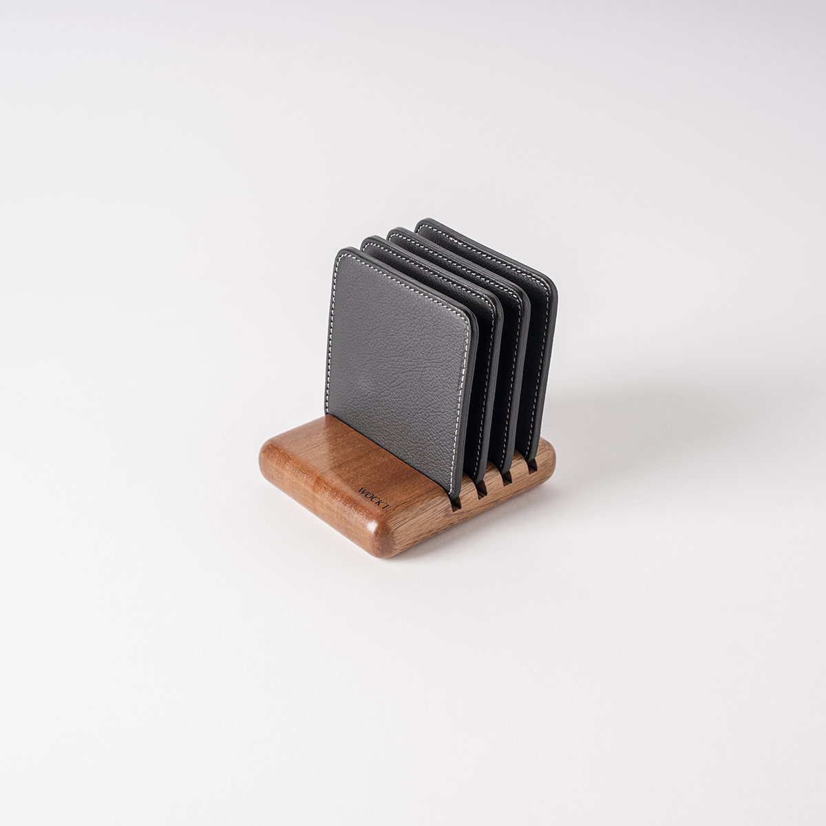 The WoCoaster Acajou Jet Black 1 The WoCoaster Acajou Jet Black