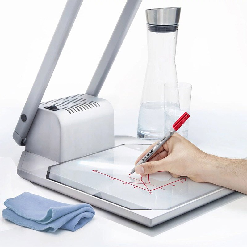 Boîte de 4 Stylos STAEDTLER Lumocolor non-permanent universal M 5 boite de stylos staedtler lumocolor non permanent universal f