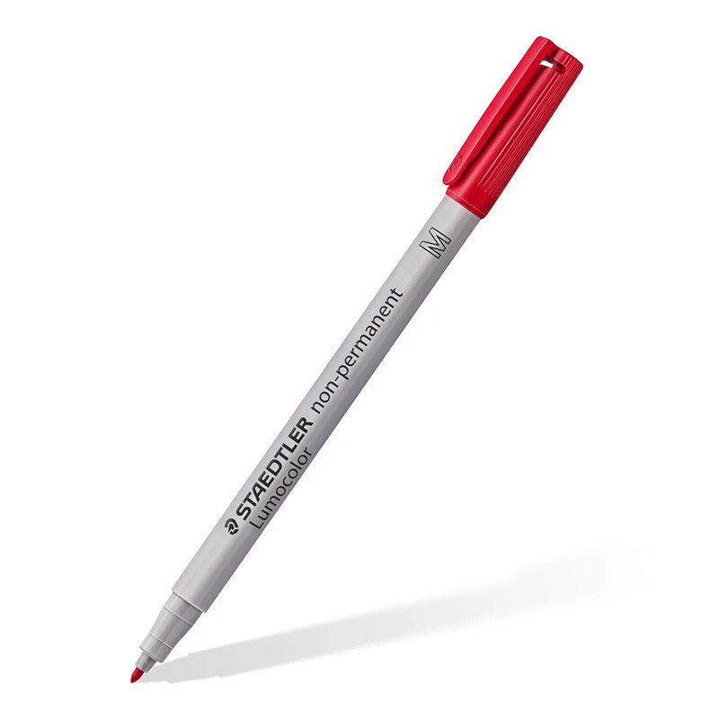 Boîte de 4 Stylos STAEDTLER Lumocolor non-permanent universal M 4 boite de stylos staedtler lumocolor non permanent universal f