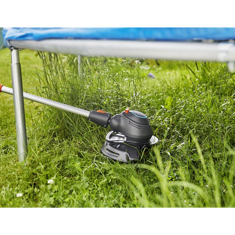 Coupe-bordures GARDENA ComfortCut 550/28 2 coupe bordures gardena comfortcut