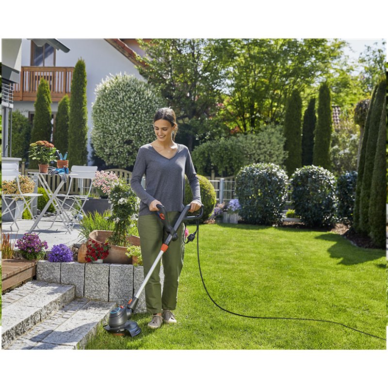 Coupe-bordures GARDENA ComfortCut 550/28 4 coupe bordures gardena comfortcut