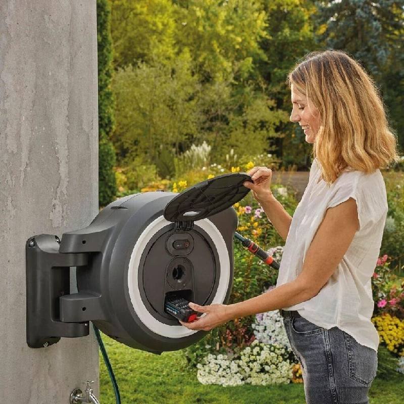 Dévidoir Automatique Mural GARDENA PowerRoll XL 18V - 18642-20 5 devidoir automatique mural gardena powerroll xl v l