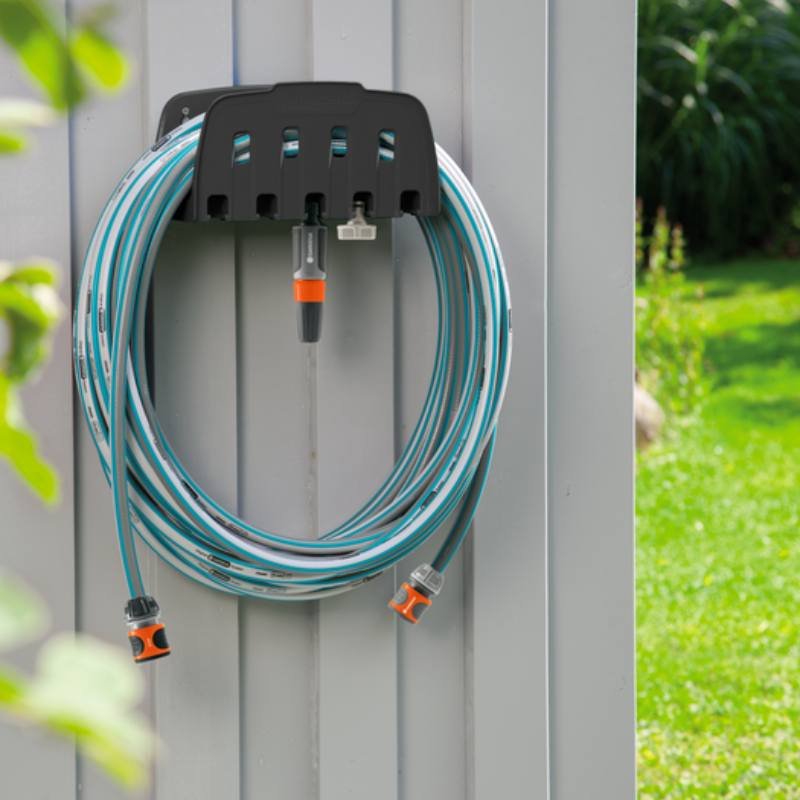 Porte Tuyau Mural 19MM 50M ( 241-20 ) - GARDENA 4 porte tuyau mural mm m gardena