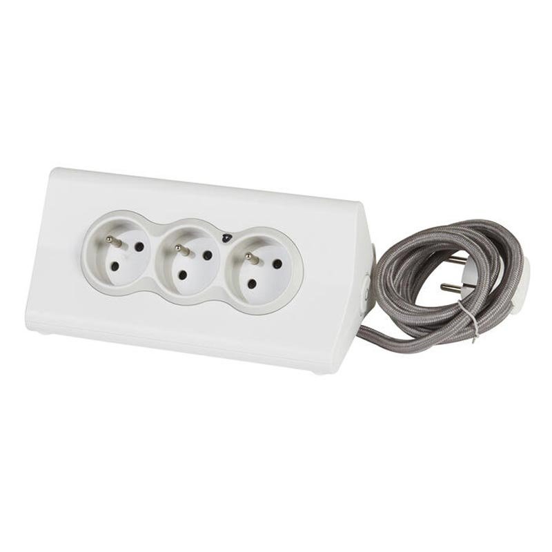 Rallonge Multiprises LEGRAND 3 2P+T +2USB+ Suptablette 2 rallonge multiprises legrand p t usb suptablette